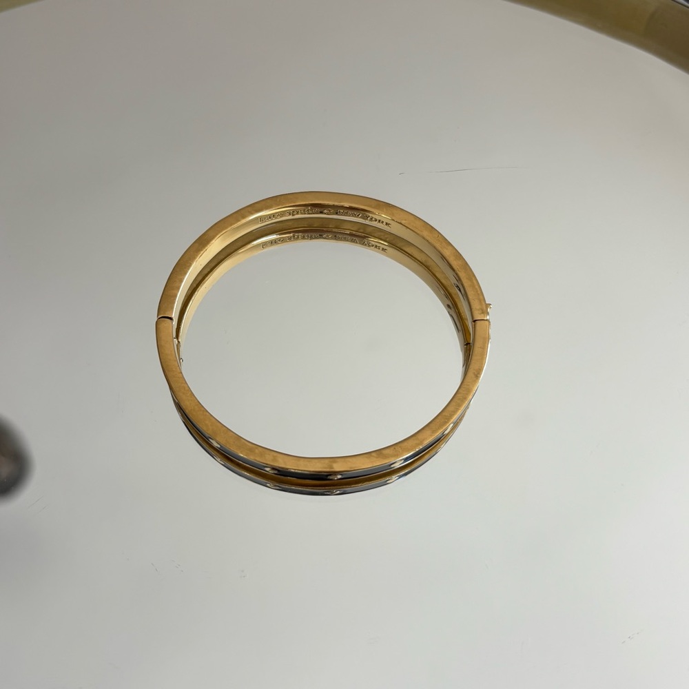 KATE SPADE Spot the Spade Enamel Hinged Bangle + Dust Bag - Picture 6 of 11